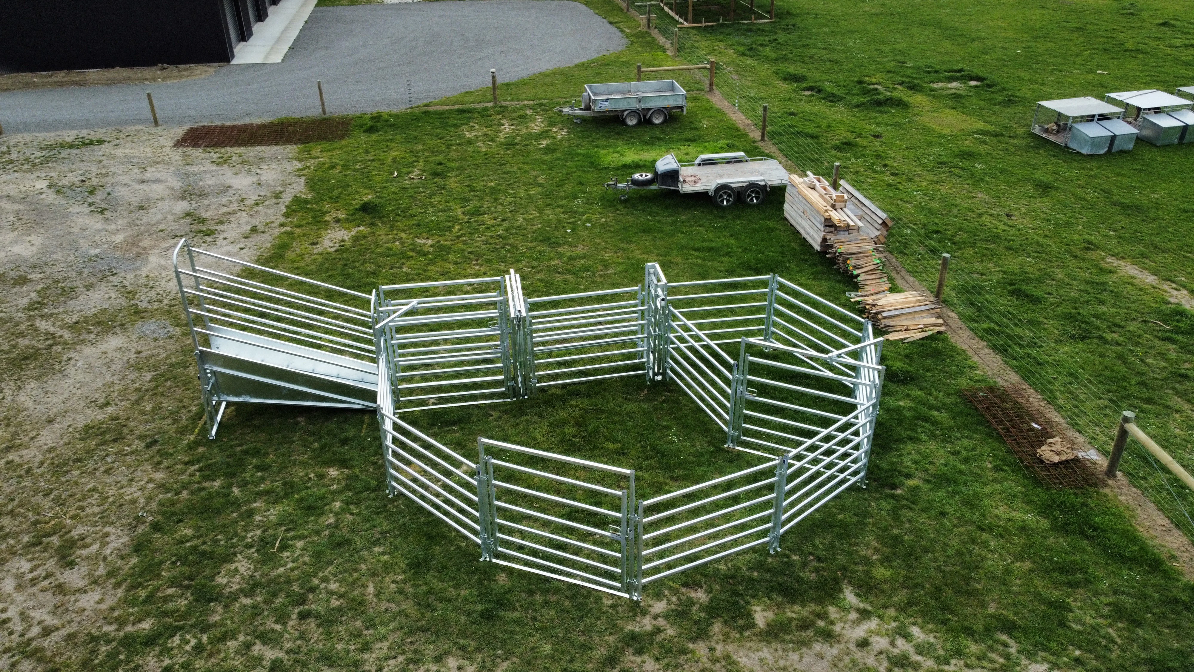 2400 head cattle yard hot dip galvanized 1.8H x 2.1L Cattle Panel And Cattle Yard Design