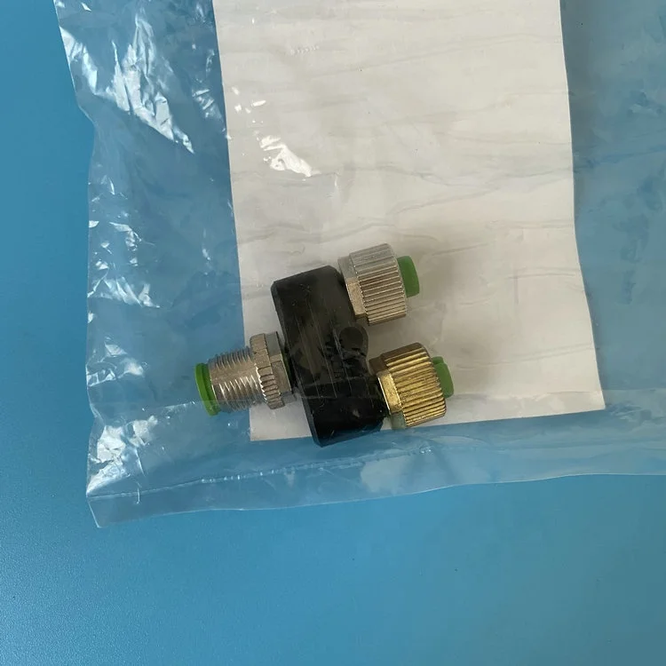 Murr Elektronik 7000-41121-0000000-T-муфта M12 штекер/M12 гнездо, 60Vac/Vdc Y соединитель