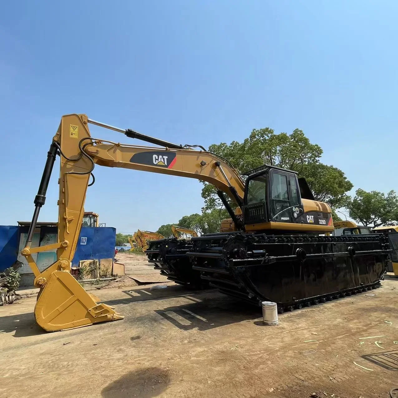 Японский оригинальный гусеничный экскаватор-амфибия cat 320 320D в хорошем рабочем состоянии