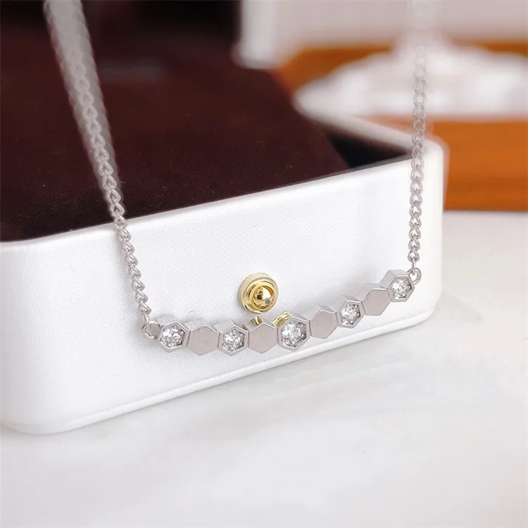 Honeycomb diamond necklace for women high sense jewelry gift fashion Korean gold-plated collarbone chain new product wholesale