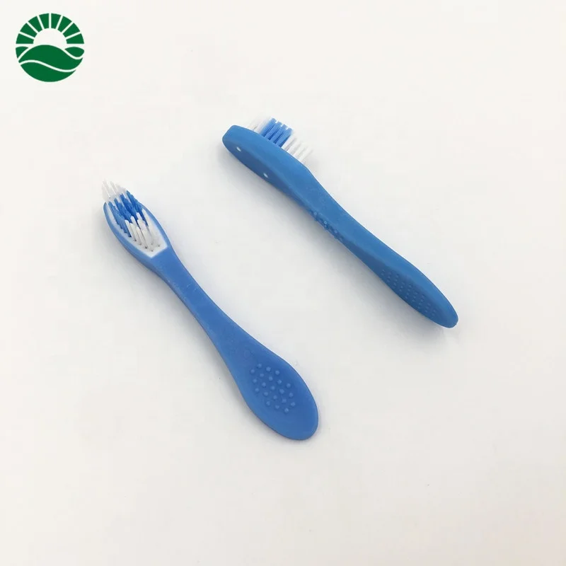 Зубная щетка хорошего качества из мягкой