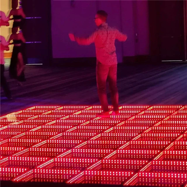 2021 New Wireless Rgb Night Club Portable White Infinity Led Mirror Dance Floor For Rental Events