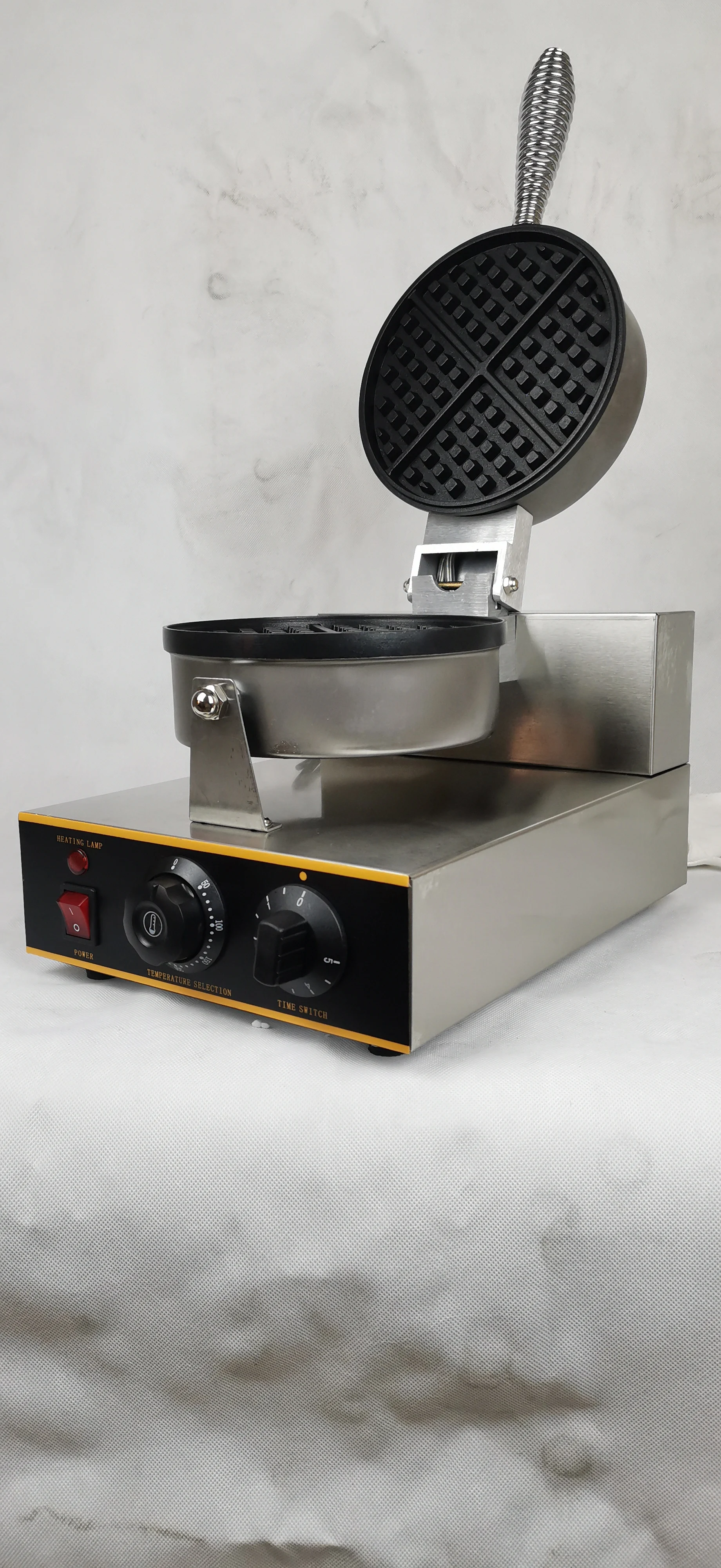 Mini Waffle Maker Non Stick Snacks Pancake Cake Breakfast Making Machine