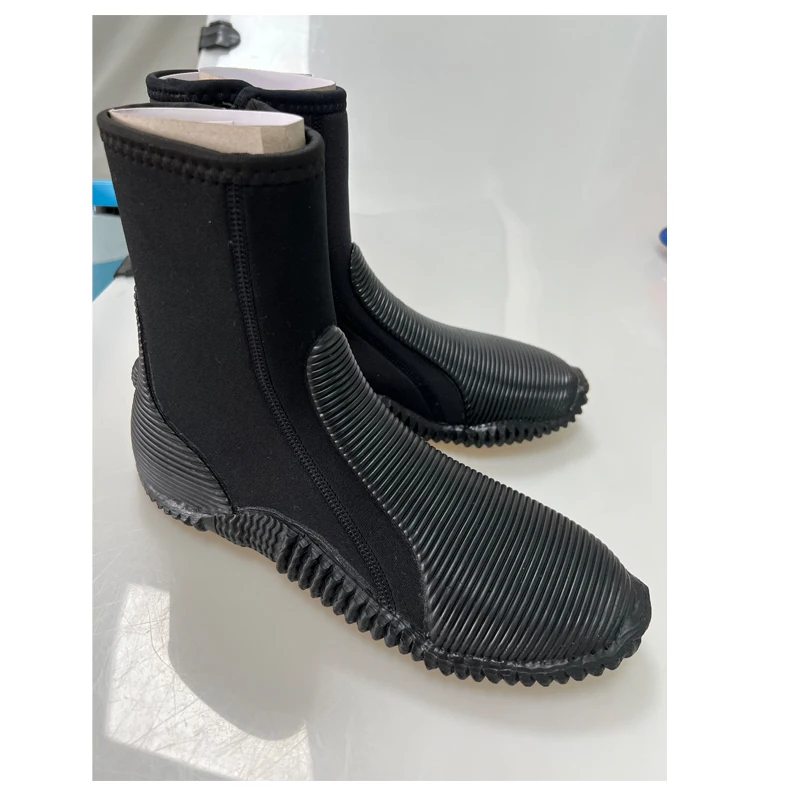 Anti skid 3mm 5mm thick sole scuba diving boot neoprene black vulcanized  diving boots