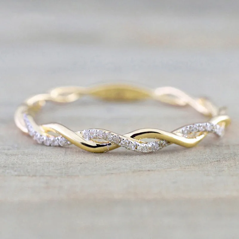 Exquisite micro inlaid zircon strip ring, fashionable and self disciplined personalized tail ring, fashionable accessory gift