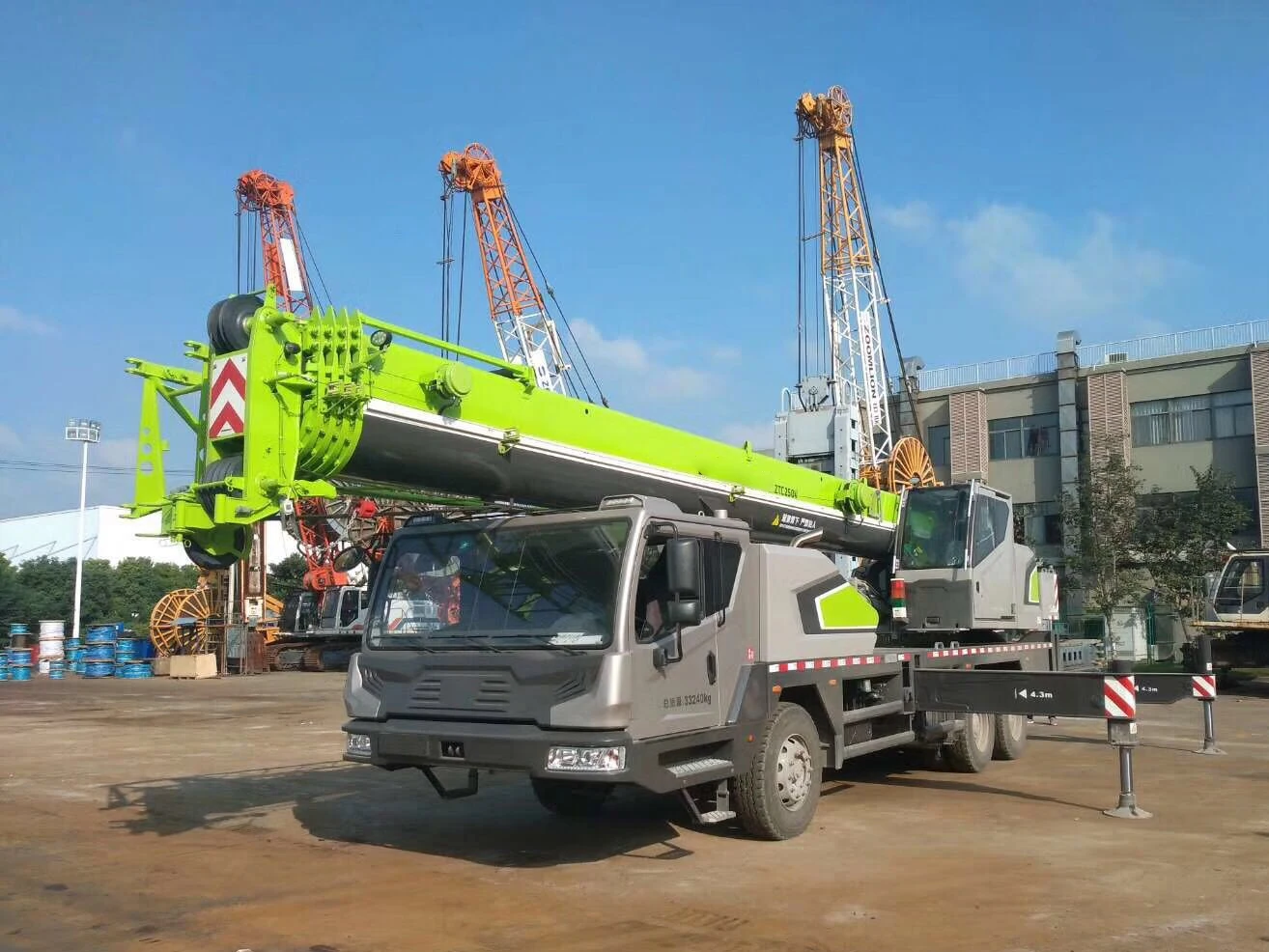 Oriemac 60ton ZTC600V532 хорошая распродажа грузовых кранов в