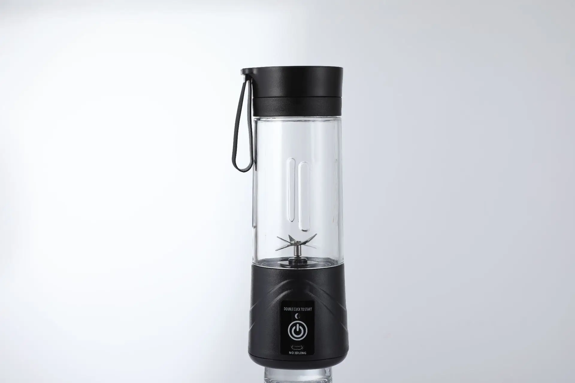  AAA163 Multifunction Mini Usb Rechargeable Home Blender and Mixer 6 Leaf Juice Plastic Electric Portable Juicer