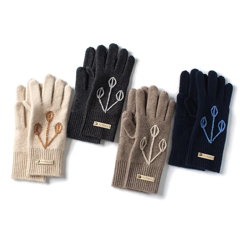 2021 new design factory direct sale elegant top grade cashmere household gloves with hand embroidery