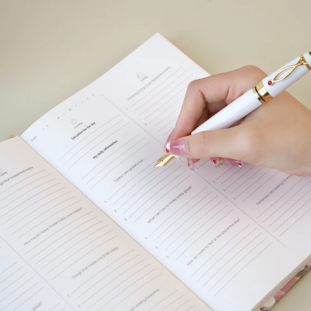 Custom Logo Planner A5 Pink Flowers Thermal Binding Diary Journal Gratitude And Growth Hardcover Notebook