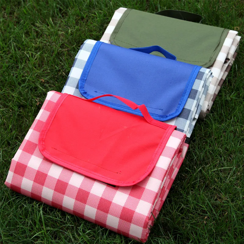 Factory Direct High Quality Polyester Wholesale Foldable Portable Extra Large Striped Waterproof Outdoor Picnic Mat Blanket