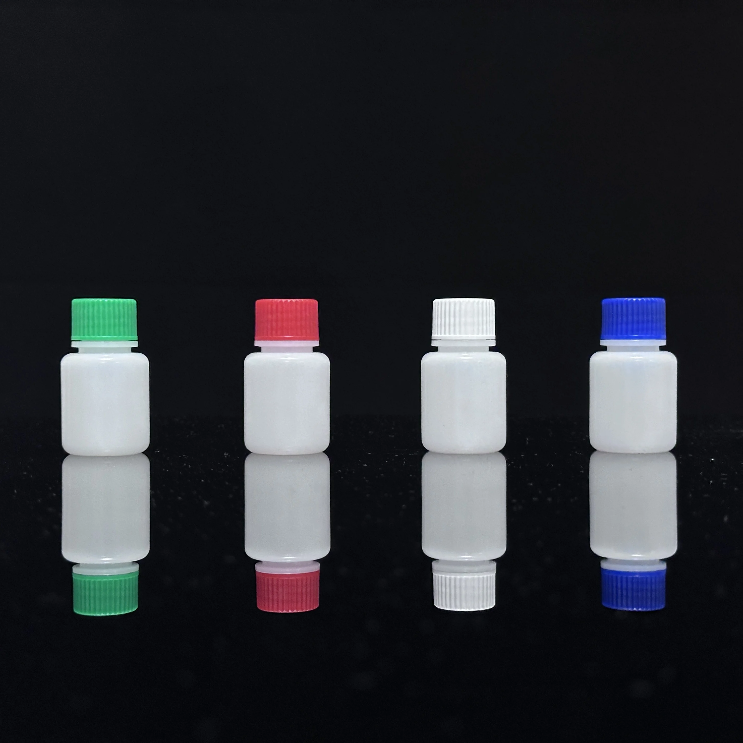 Высокое качество 30 мл HDPE полупрозрачная фармацевтическая бутылка с реагентом в форме цилиндра крышкой для лаборатории пластиковая