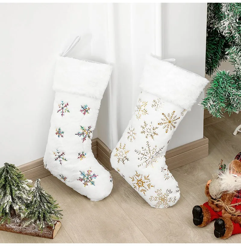 2023 New beads hot gold snowflake plush Christmas socks gift bag Christmas decorations Christmas pendant