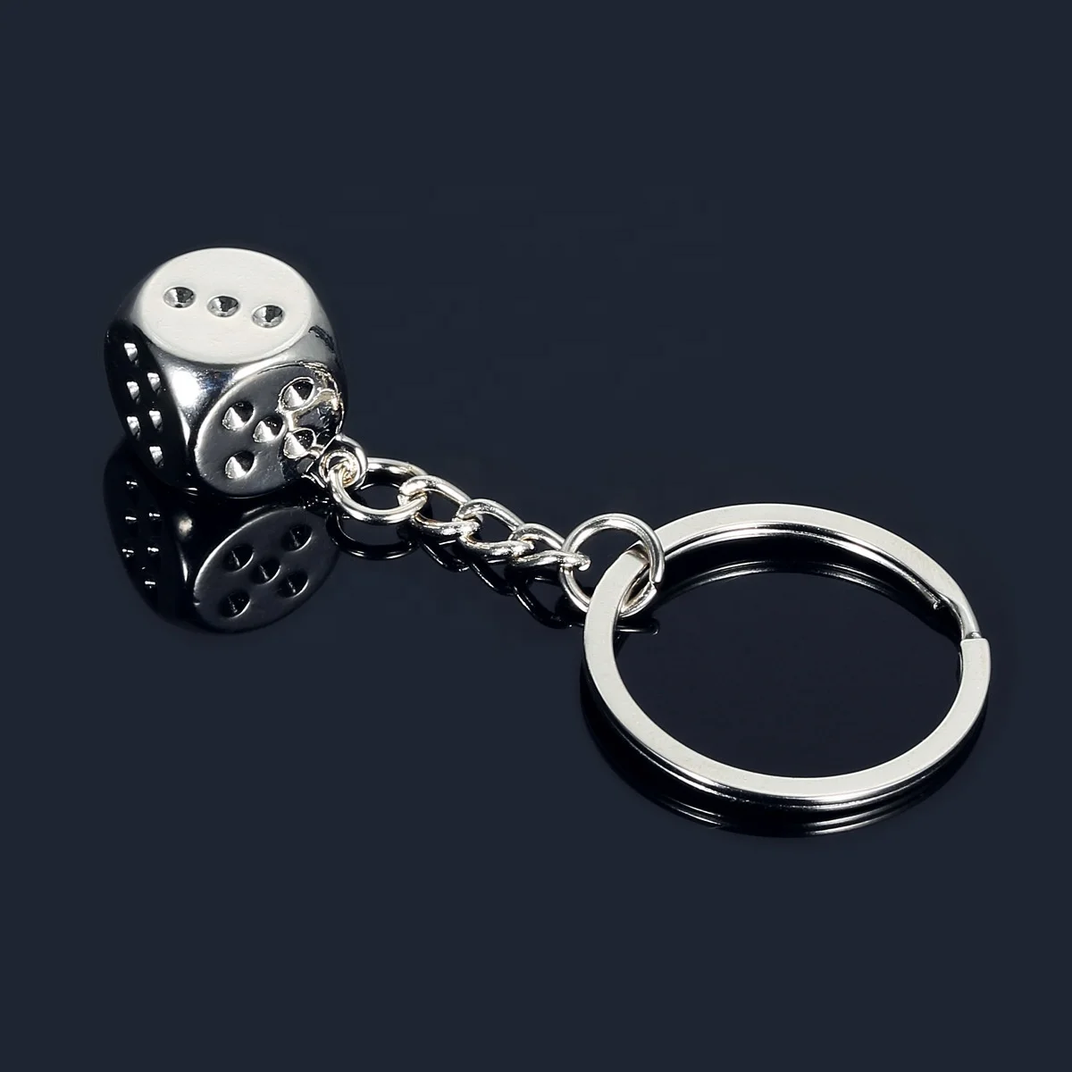 Manufacturer Promotional Good Luck Dice Metal Key Chain Zinc Alloy Car Keychain Accessories