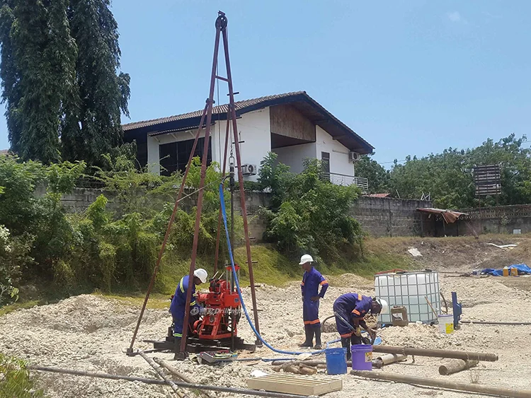 China Supplier of XY-100 Soil Drilling Machine for SPT