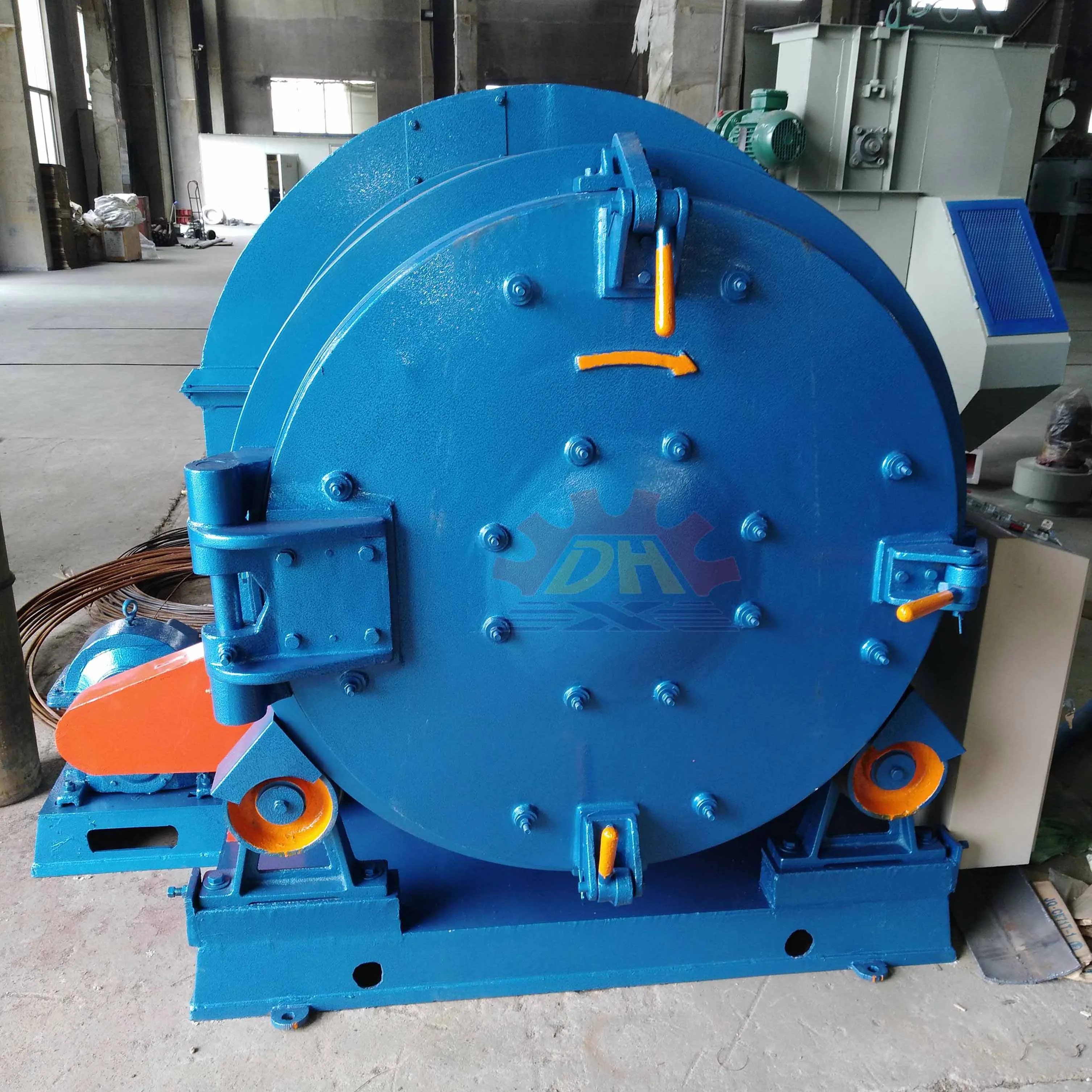 Q3110 Blaster for Steel Casting Parts Rotary Drum Type Wheel Shot Blasting Machine