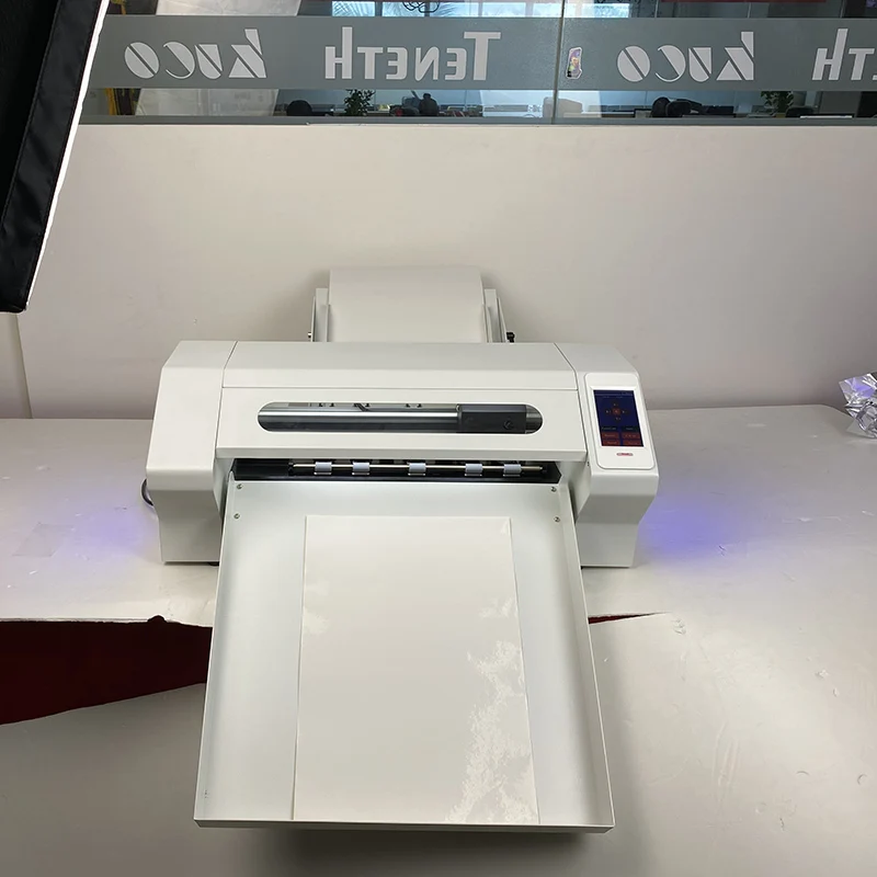 high precision Automatic Label Cutting Machine A3 Automatic Sticker Cutting Machine Digital Label Die Cutter with servo motor