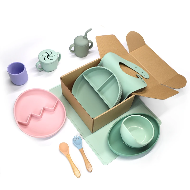 Wholesale price BPA free new born baby feeding bib set soft spoon strong suction bowl plate set