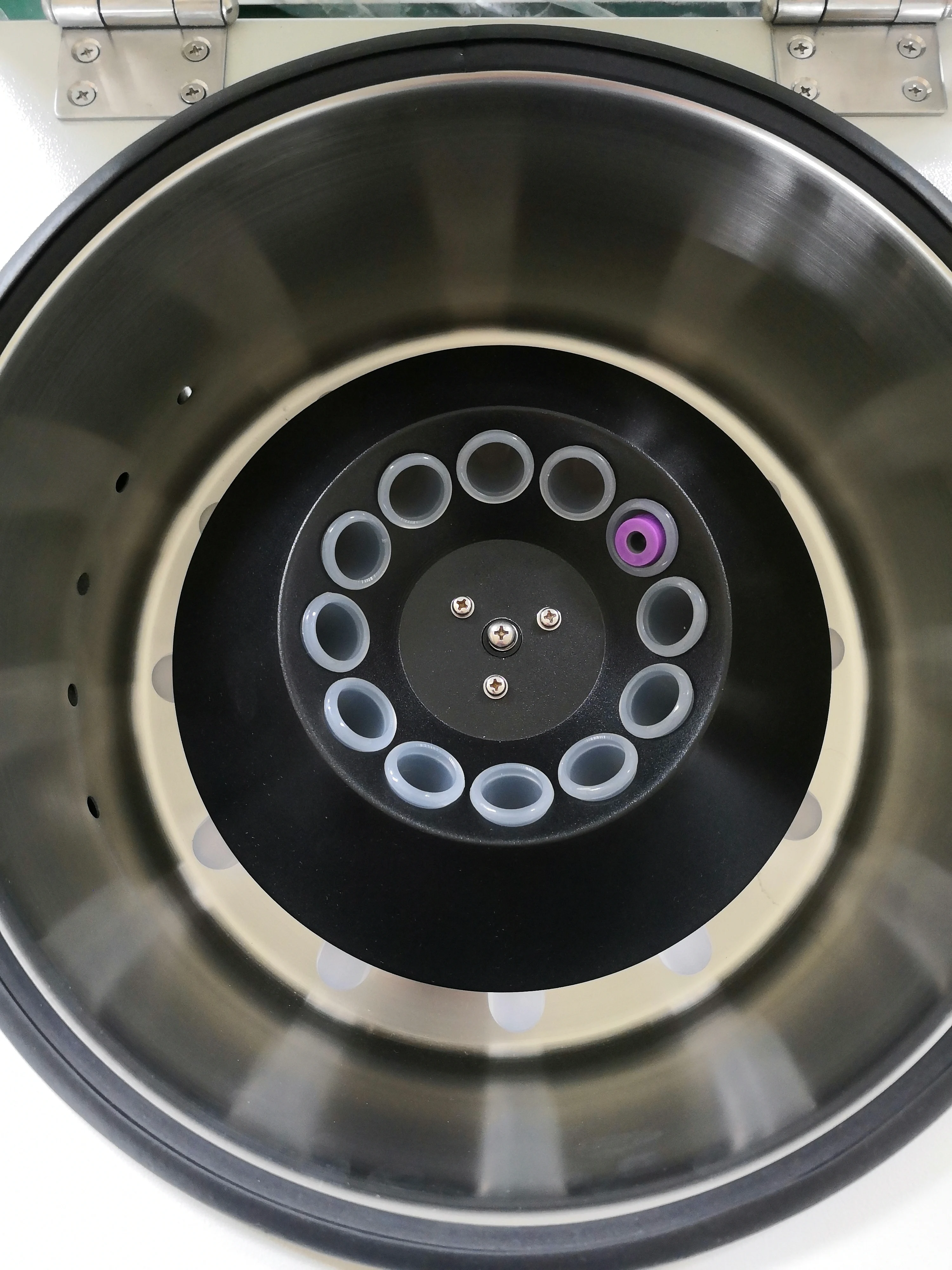 New portable electronic beauty essence centrifuge with digital display