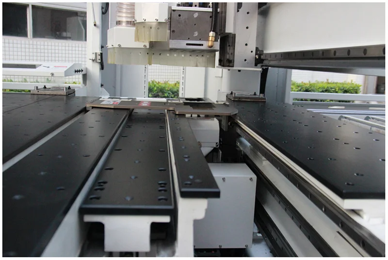 T-126 cnc panel drilling boring cutting router machine for cabinet industry