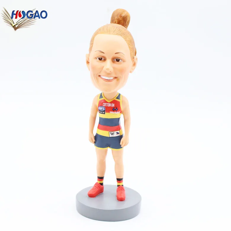 Polyresin Lifelike Figure Fashion Cut Bobble Head Dolls Classic Resin Basketball Baseball Bobblehead