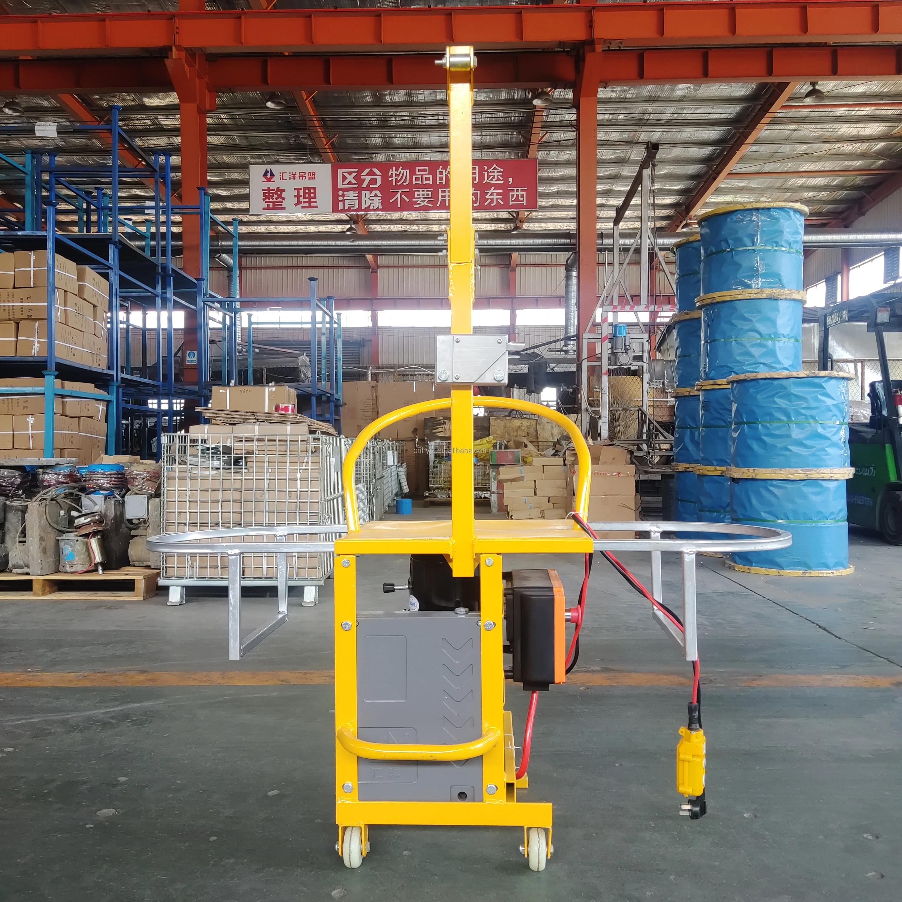 Huiyang ZLP250 single-person Suspended Rope Platform  for the building facade work