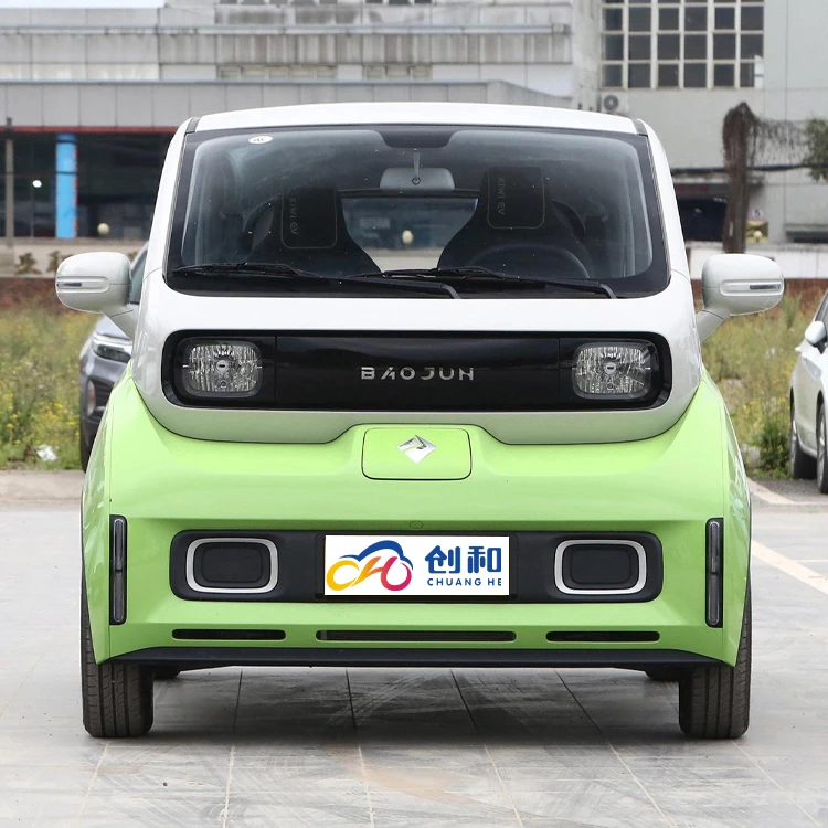 2024 Hot Sale WULING KIWI Mini Electric Car New Energy Vehicle with Hybrid Fuel 4-Seater Hatchback EV Motor