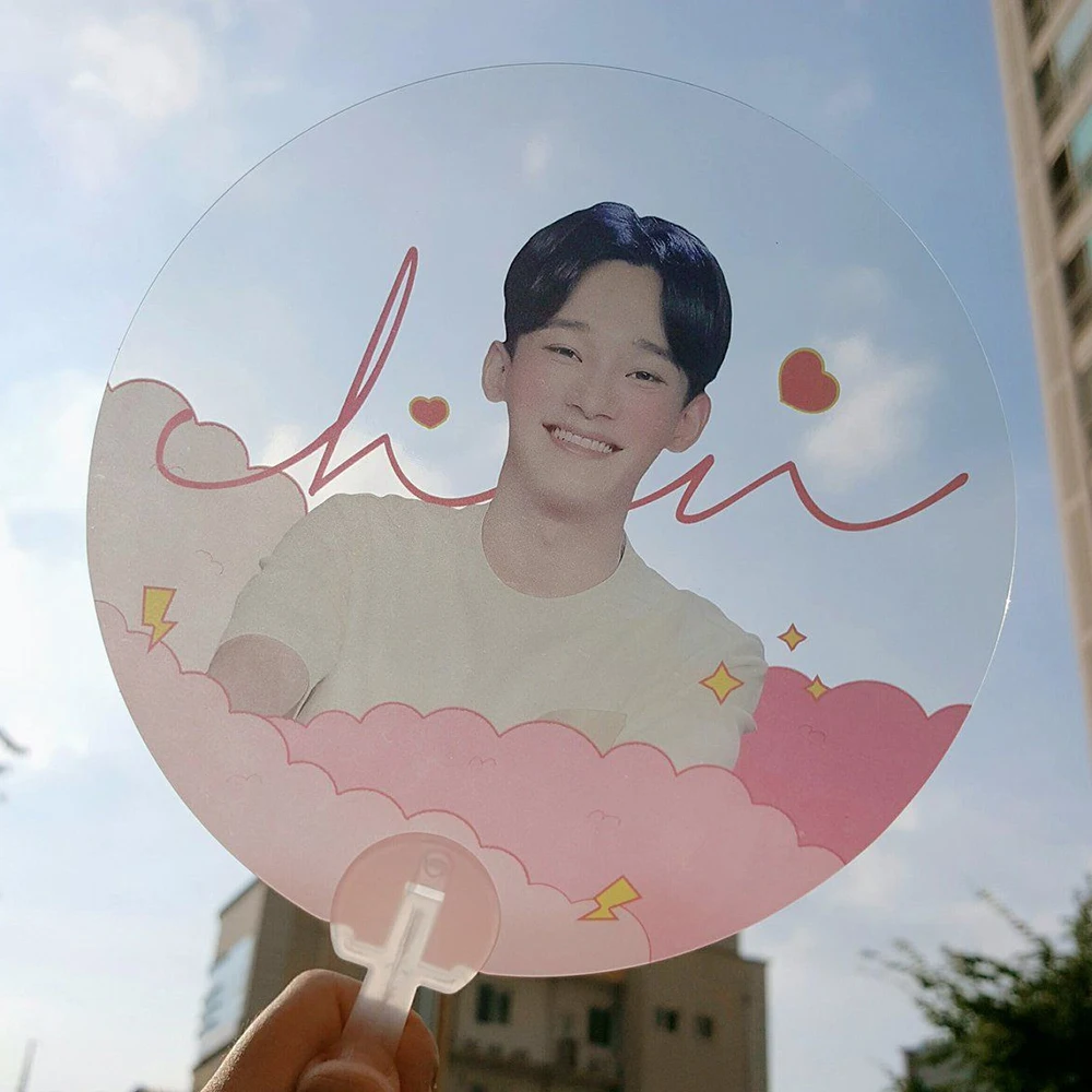 Пластиковый прозрачный водонепроницаемый ручной вентилятор KPOP по заводской оптовой цене с принтом логотипа
