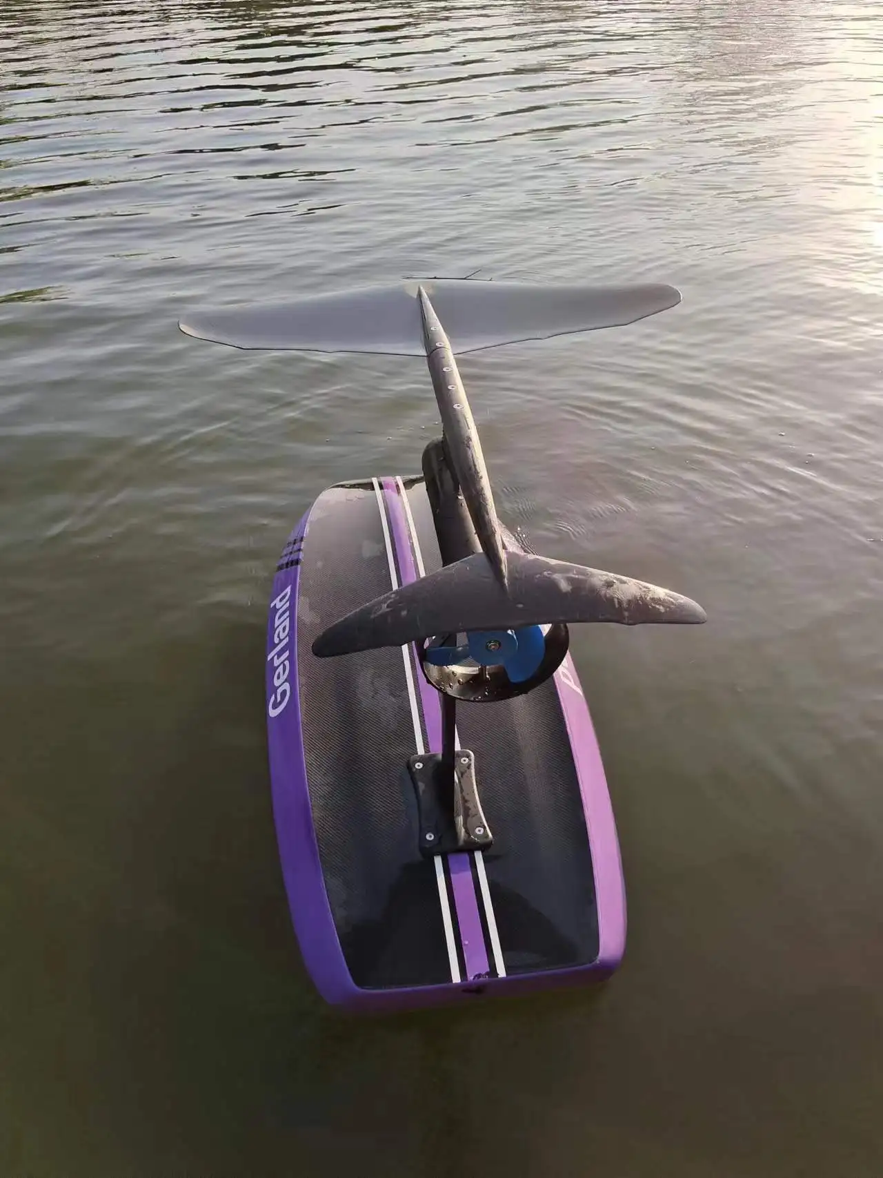 Outdoor Water Sports Games Wave Surfing 8kw Powered Efoil Surfboard Model New for Sale