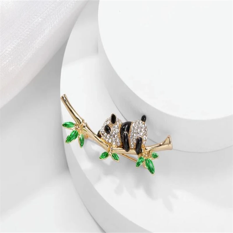 SZ Fashion 1.8*4.7cm alloy animal Panda Brooch Knot high rise bamboo brooch for women Jewelry