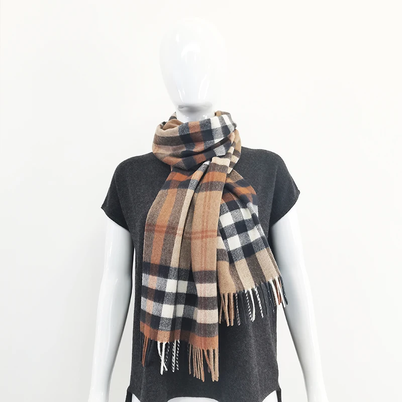 Wholesale Simple Style Winter Warm Wool Scarf Tartan 100% Lamb Wool Fabric Scarf