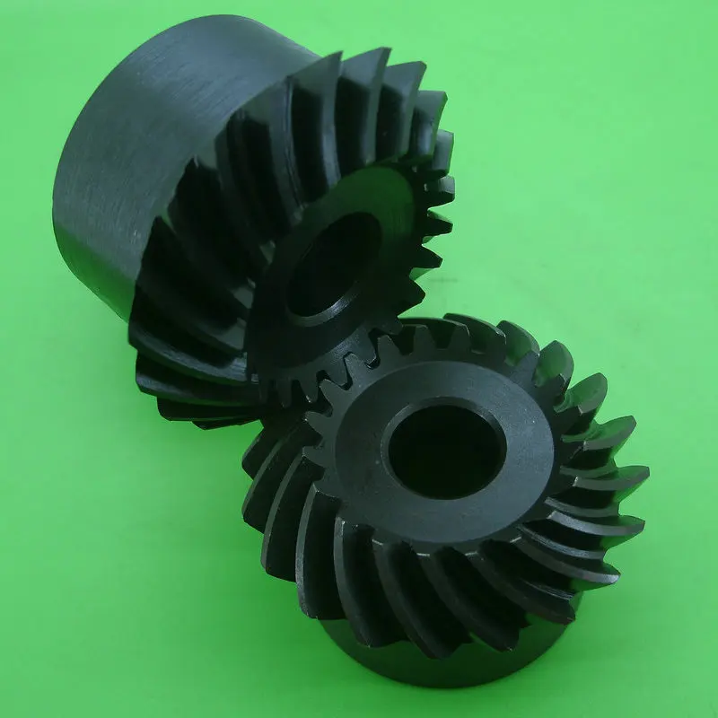 Plastic vehicle-mounted gears
