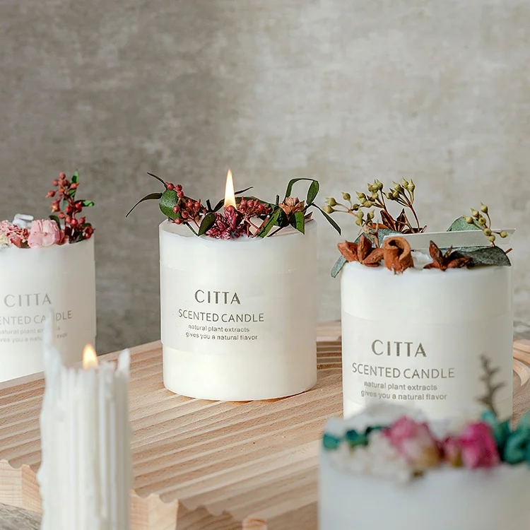 2024 Hot Selling  Aromatherapy Vanilla Dried Flower Soy Wax Scented Candle With Glass Jar Tin Gift Box
