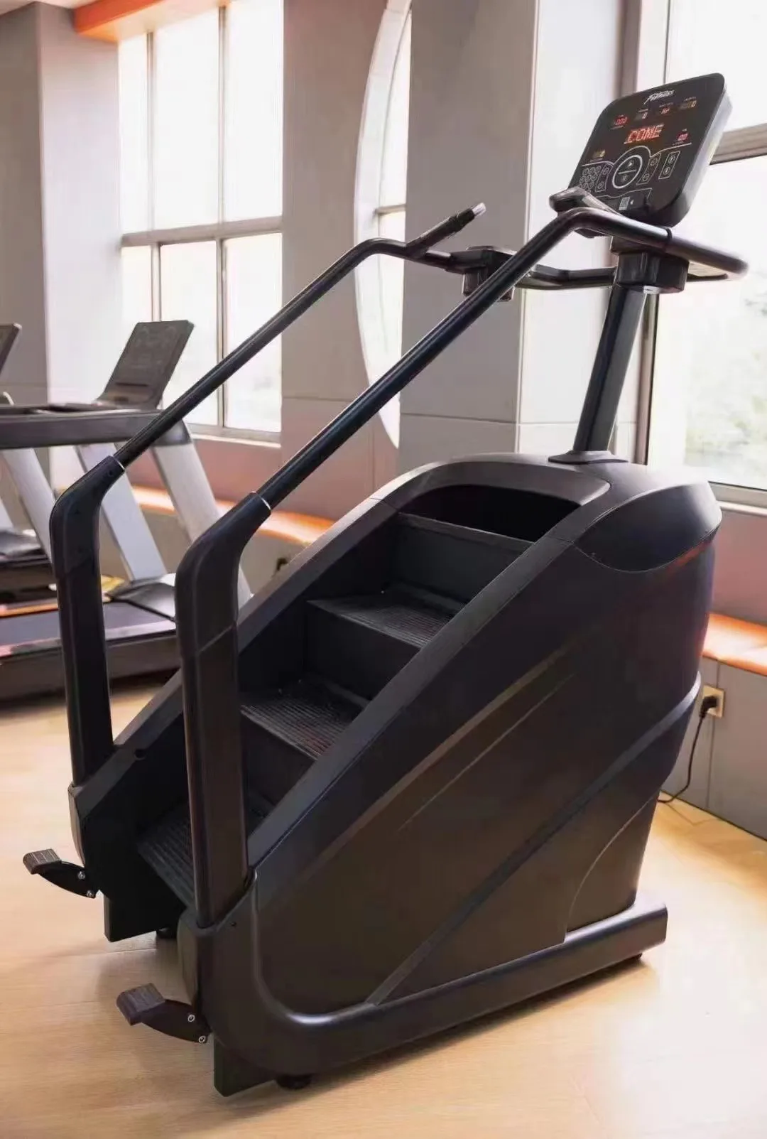 Hot Sale Gym Equipment Stair Master Step Climbing Household Mini Aerobic Stepper Exercise Machine in market