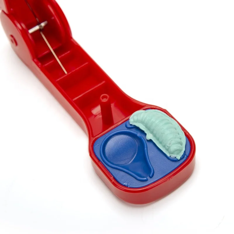 European carp bait molding mold outdoor simple Luya fishing tank fishing plastic maggot bait press