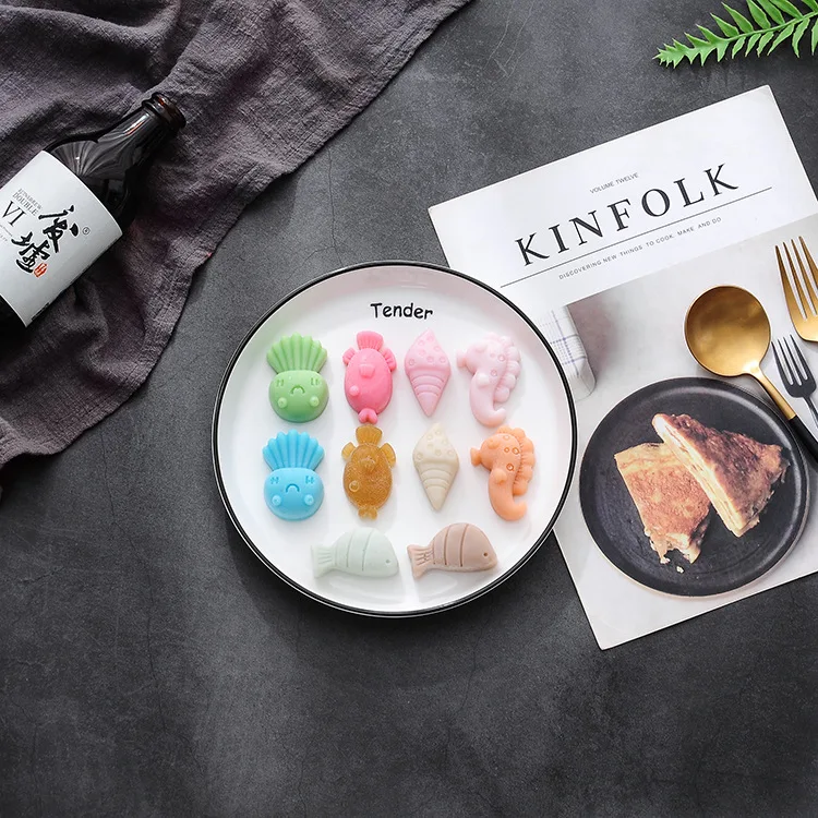 10 Cavity Reusable Carton Cute Marine Organism Shape Silicone Chocolates Candy Baking Cake Mould For Kitchen