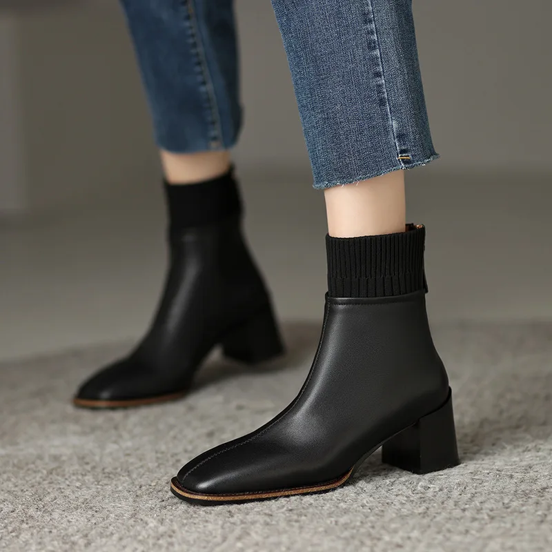 Soft leather boots, thick heels, retro English style square head high heels Martin boots