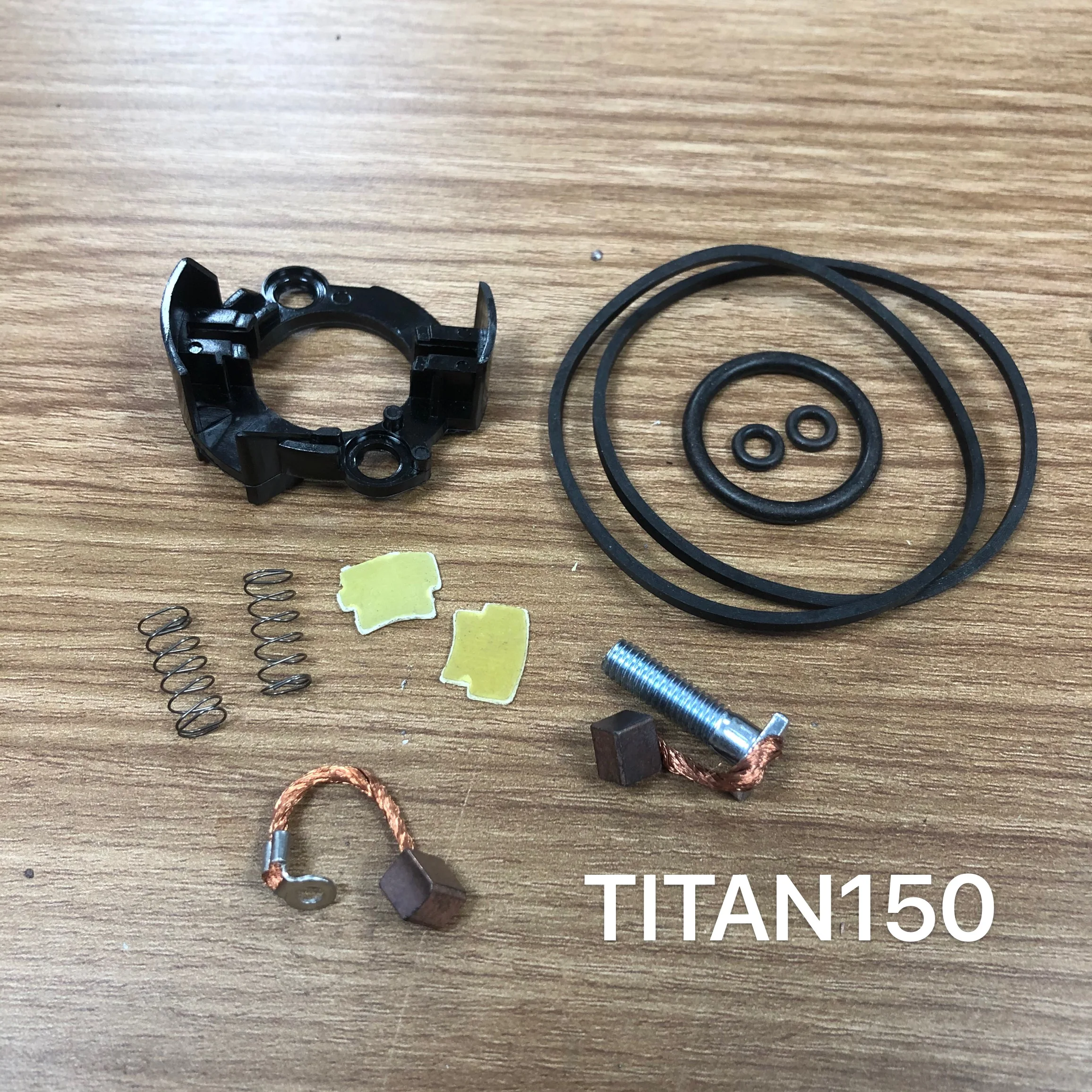 High Quality Good Price FAZER150 High Copper Content Motorcycle Motor Carbon Brush