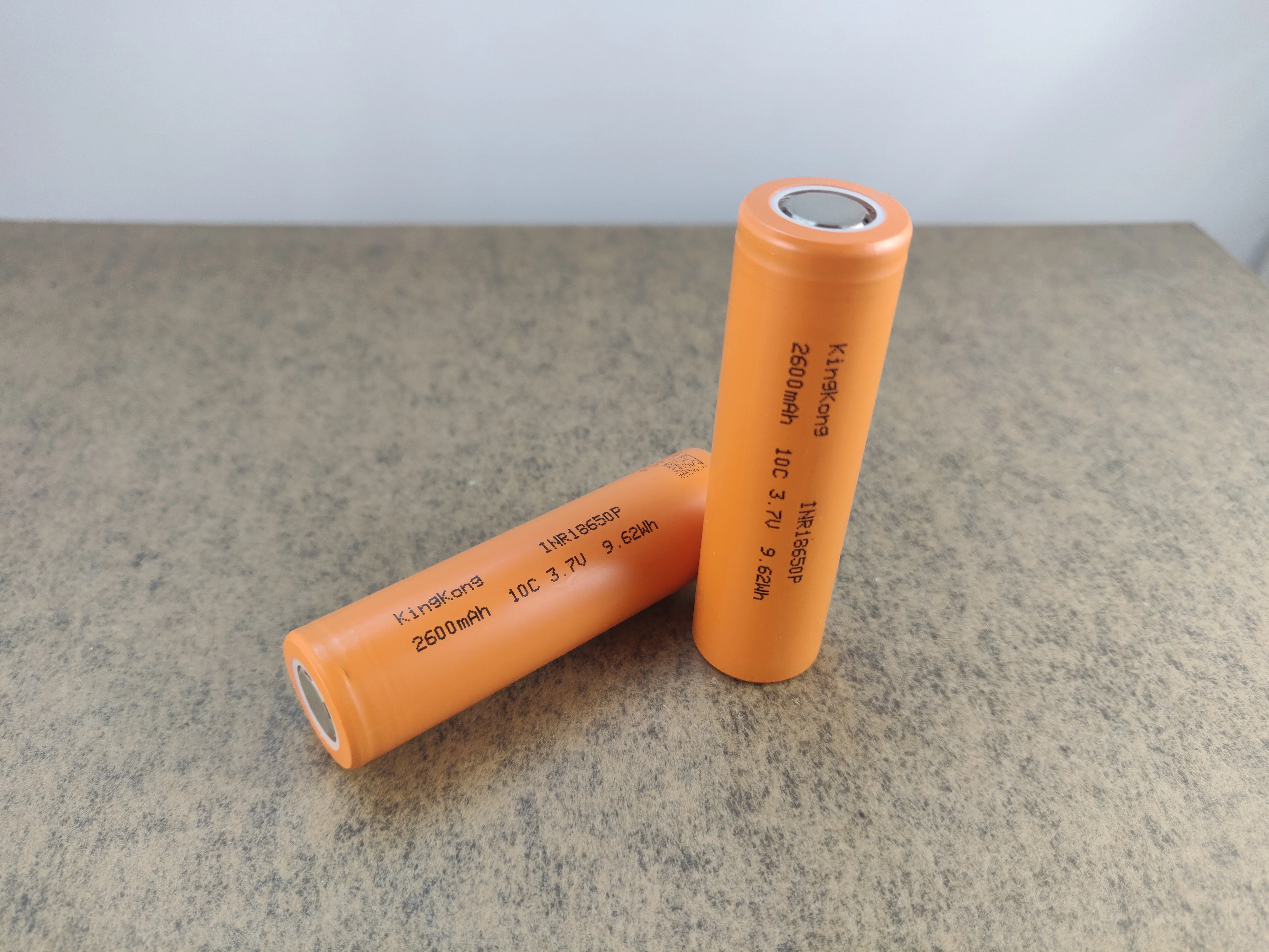 Kingkong INR18650 2600mAh INR 18650 10C 26A 3.7V Cylindrical Lithium Li-ion battery cell