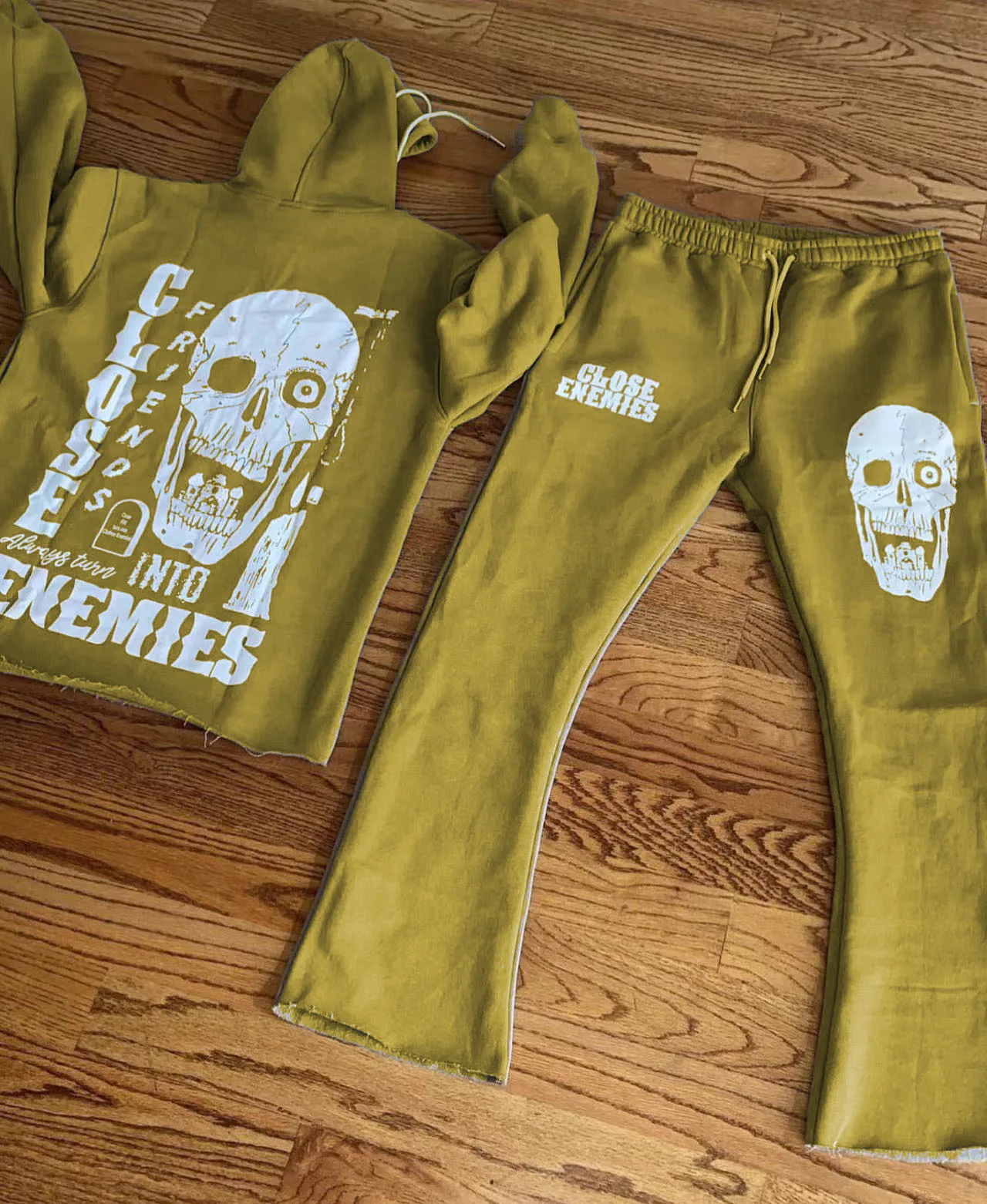 Custom Unisex Fleece Cotton Sweatshirt Raw Hem Hoodie And Sweat Flare Pants Set Jogger Men Tracksuits Sweatpants Sweatsuit