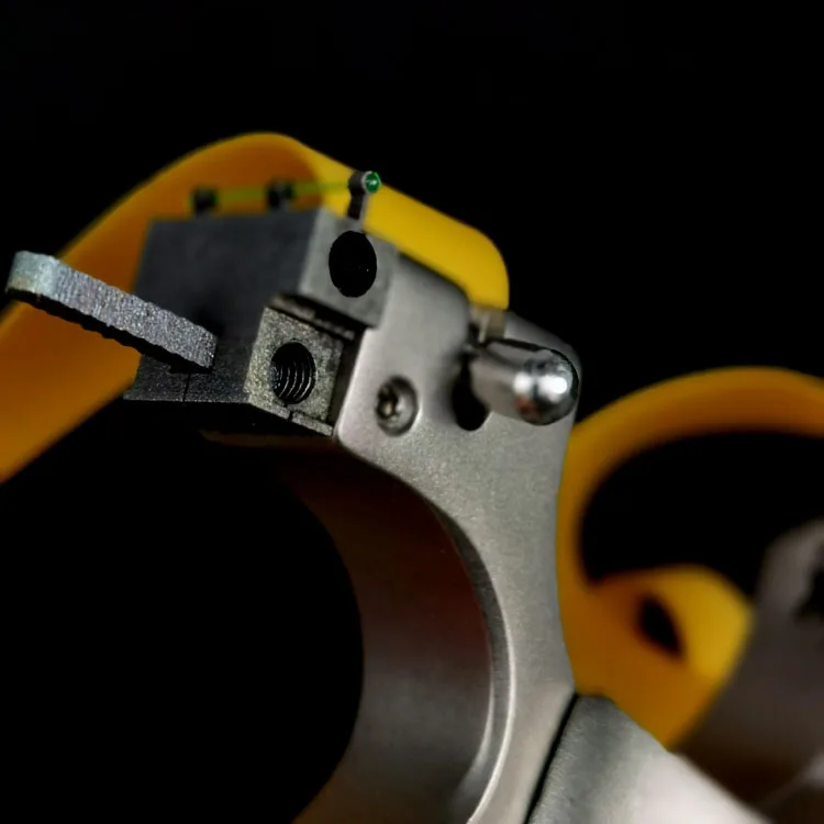 Outdoor Hunting Slingshot Slingshot High Quality Powerful Slingshot Retractable