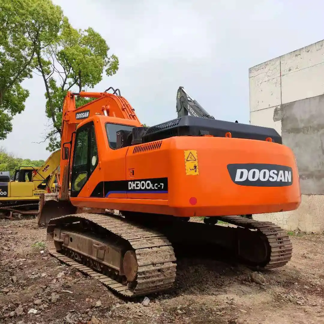 
DH300 bucket excavator with hydraulic system making in 2016 / Buying DH300LC-7 with free spare parts 