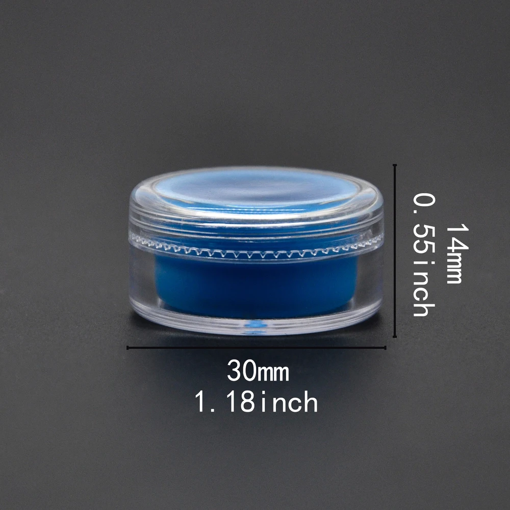 A 5 ml 10ml Acrylic Polystyrene Concentrate Container with Silicone Insert