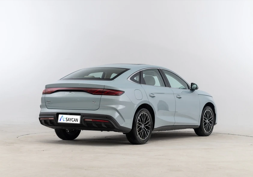 BYD Qin L 2024 DM-i 120 км ведущая версия подержанных автомобилей дешевая цена из Китая