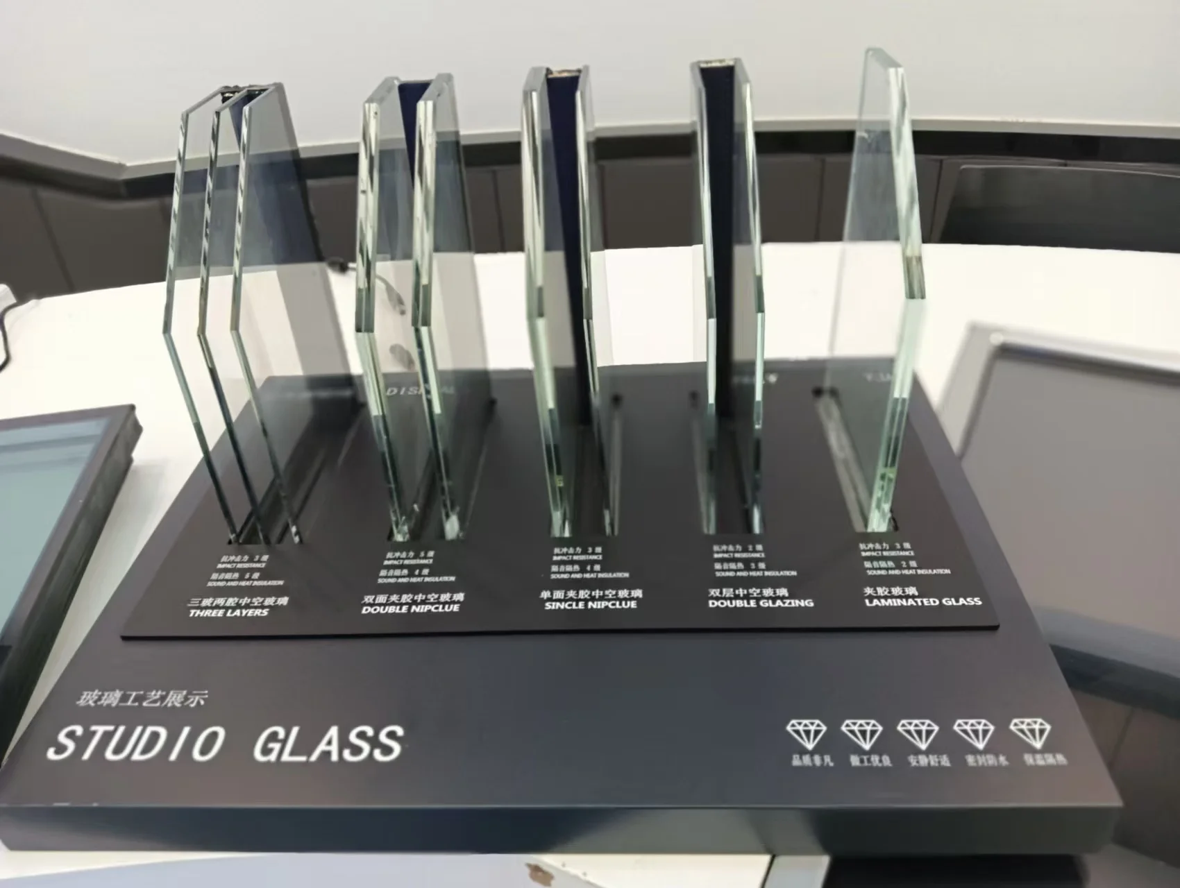 6mm Low-E Insulated Energy Glass Warm Edge Spacer Multispecies Soundproof Hollow  Hotels Halls Greenhouses Decorative