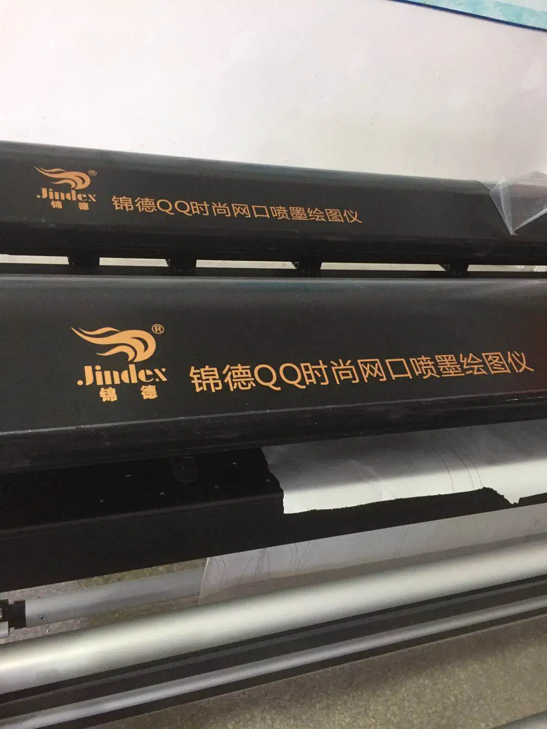 Струйный режущий плоттер для одежды, машина для резки и рисования рисунков