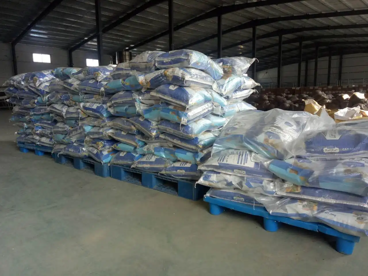 China Hot Sale High Protein Best Price Pet Cat Food Nutritional Cat Food Dry Organic Pet Food Wholesale