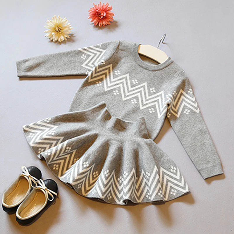 Spring Style Korean Damaskeen Knitted Girl Children With Two Pieces Of Cardigan Skirt Children Clothing Set