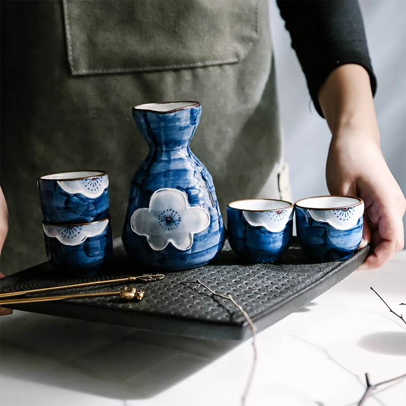 Hot sale custom Japanese high performance personalized bottles 50ml blue ceramic sake cup