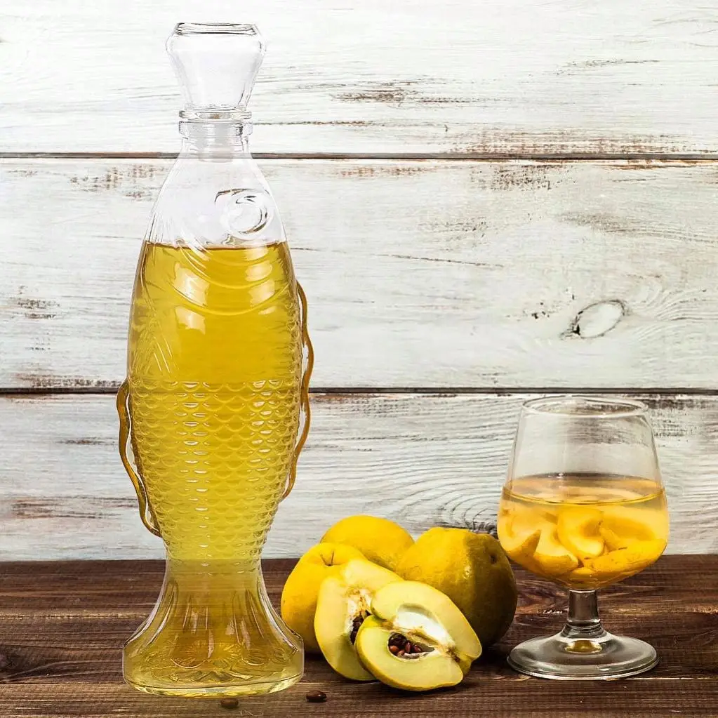 Hight Quality Mouth Blown whiskey animal shaped fish Wine Fashion Slanted Glass Decanter For Hotel Restaurant Feast