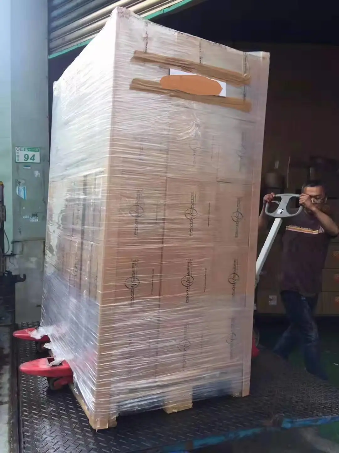  Sinotruk заводская цена запчасти для грузовиков масляный разрядный клапан постоянного давления на